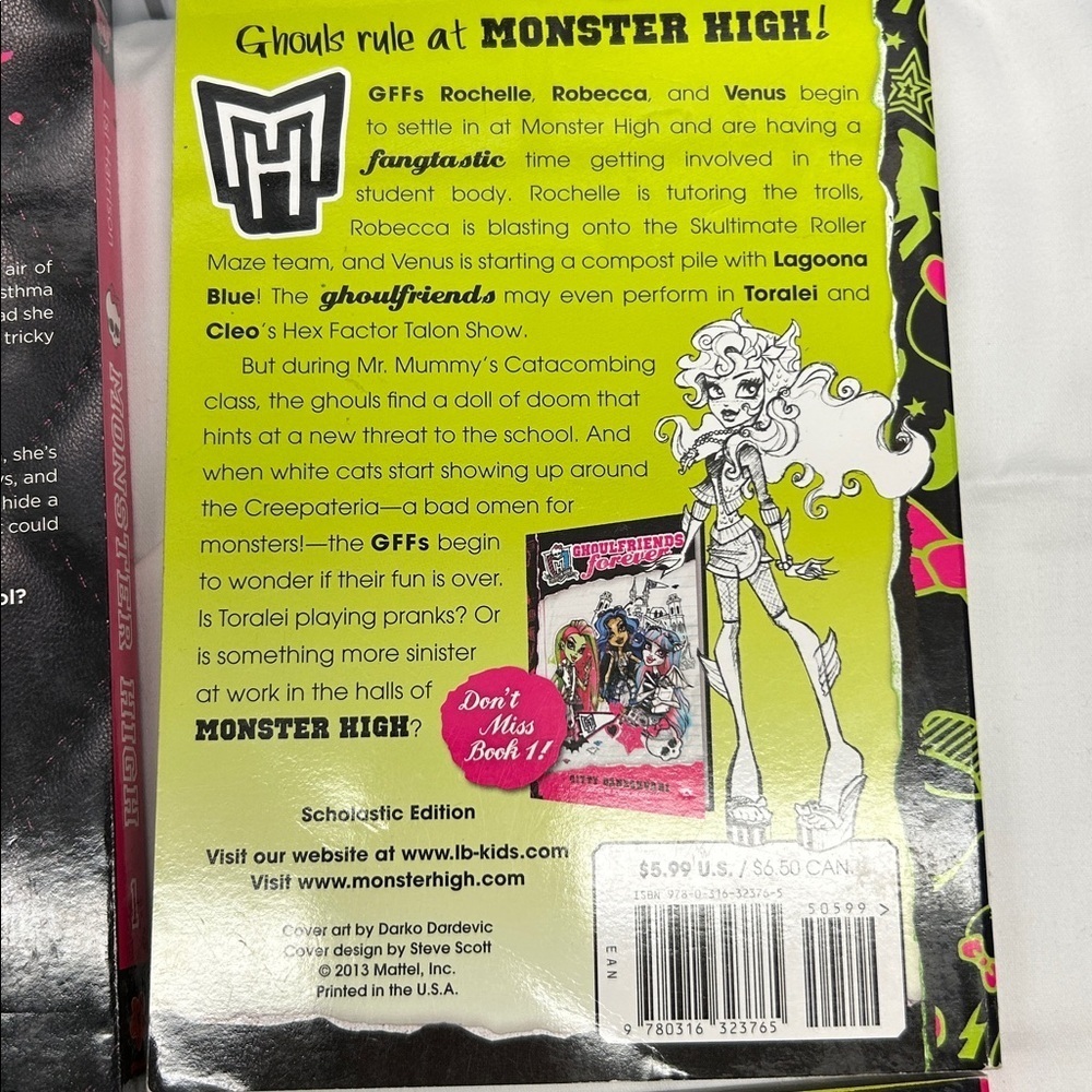 Monster High Book Bundle – 2 Hardcover + 4 Paperback Set collection - Picture 11 of 14